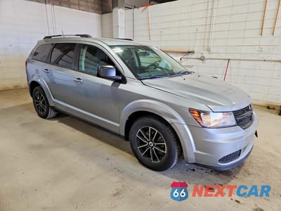 Czwarte zdjęcie samochodu z boku: 2018 DODGE JOURNEY SE VIN:3C4PDCAB2JT352747 - miniatura