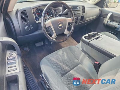 Zdjęcie 8 z 12 samochodu: 2008 CHEVROLET SILVERADO K1500 VIN:2GCEK19J381282846 - miniatura