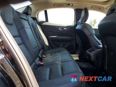 Zdjęcie 10 z 12 samochodu: 2022 VOLVO S60 B5 INSCRIPTION VIN:7JRL12TL7NG172845 - miniatura