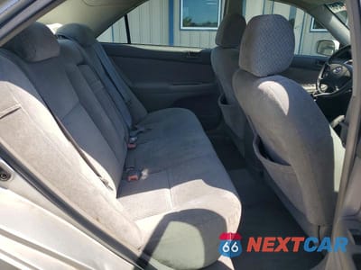 Zdjęcie 10 z 12 samochodu: 2004 TOYOTA CAMRY LE VIN:4T1BE32K64U899421 - miniatura