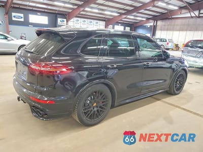 Trzecie zdjęcie samochodu z tyłu: 2016 PORSCHE CAYENNE GTS VIN:WP1AD2A28GLA80305 - miniatura