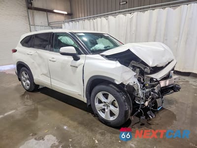 Czwarte zdjęcie samochodu z boku: 2021 TOYOTA HIGHLANDER HYBRID LE VIN:5TDBBRCH2MS530093 - miniatura