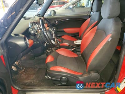 Zdjęcie 7 z 12 samochodu: 2010 MINI COOPER S VIN:WMWMS3C53ATY51209 - miniatura