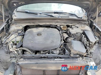 Zdjęcie 11 z 13 samochodu: 2021 VOLVO XC40 T5 R-DESIGN VIN:YV4162UM8M2526850 - miniatura