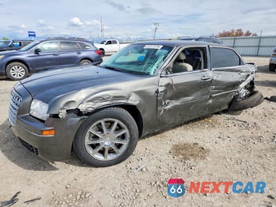 2009 CHRYSLER 300 TOURING 2C3LK53VX9H555448 - główne zdjęcie licytacji z USA - miniatura
