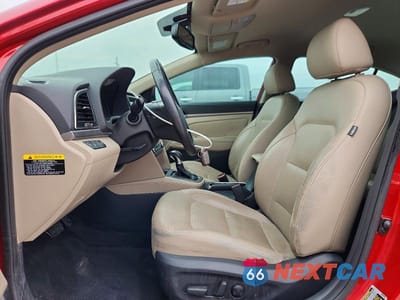 Zdjęcie 7 z 13 samochodu: 2018 HYUNDAI ELANTRA LIMITED VIN:5NPD84LF1JH213464 - miniatura