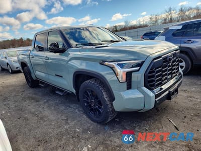 Czwarte zdjęcie samochodu z boku: 2024 TOYOTA TUNDRA LIMITED HV VIN:5TFWC5DB2RX075507 - miniatura