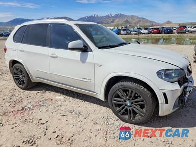 Czwarte zdjęcie samochodu z boku: 2013 BMW X5 XDRIVE35I VIN:5UXZV4C55D0B00450 - miniatura