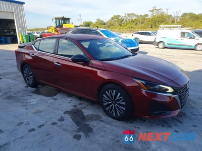 Czwarte zdjęcie samochodu z boku: 2024 NISSAN ALTIMA SV VIN:1N4BL4DV2RN359983 - miniatura