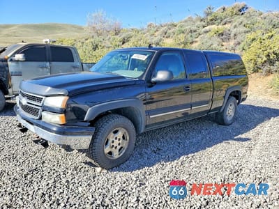 2006 CHEVROLET SILVERADO K1500 1GCEK19B76Z189678 - główne zdjęcie licytacji z USA - miniatura