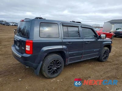 Trzecie zdjęcie samochodu z tyłu: 2016 JEEP PATRIOT LATITUDE VIN:1C4NJRFB9GD586412 - miniatura