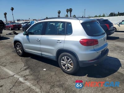 Drugie zdjęcie samochodu z przodu: 2016 VOLKSWAGEN TIGUAN S VIN:WVGAV7AX0GW502505 - miniatura