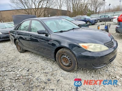 Czwarte zdjęcie samochodu z boku: 2004 TOYOTA CAMRY LE VIN:4T1BE32K04U356789 - miniatura