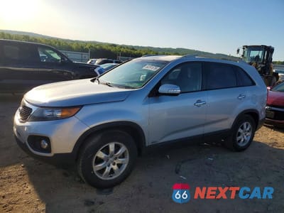 2012 KIA SORENTO LX 5XYKTDA67CG308680 - główne zdjęcie licytacji z USA - miniatura
