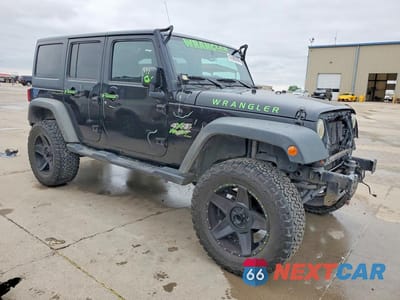 Czwarte zdjęcie samochodu z boku: 2016 JEEP WRANGLER UNLIMITED SPORT VIN:1C4BJWDG6GL330606 - miniatura