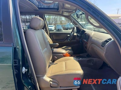 Zdjęcie 9 z 11 samochodu: 2004 TOYOTA TUNDRA DOUBLE CAB LIMITED VIN:5TBDT48154S436464 - miniatura