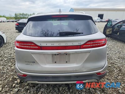 Zdjęcie 6 z 12 samochodu: 2019 LINCOLN MKC VIN:5LMCJ1C92KUL27143 - miniatura