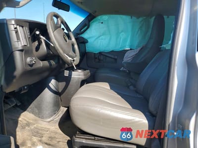 Zdjęcie 7 z 13 samochodu: 2020 CHEVROLET EXPRESS G2500 LS VIN:1GAWGEFG7L1254755 - miniatura