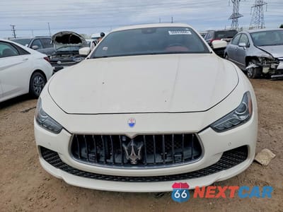 Piąte zdjęcie samochodu w środku: 2017 MASERATI GHIBLI S VIN:ZAM57RTA1H1231940 - miniatura