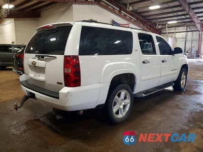 Trzecie zdjęcie samochodu z tyłu: 2008 CHEVROLET SUBURBAN K1500 LS VIN:3GNFK16348G252022 - miniatura