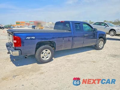 Trzecie zdjęcie samochodu z tyłu: 2009 CHEVROLET SILVERADO K1500 LT VIN:1GCEK29059E108645 - miniatura