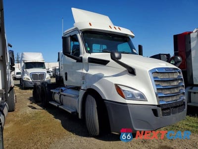 2019 FREIGHTLINER CASCADIA 1 - SEMI TRUCK 3AKJHLDR4KSKH2892 - główne zdjęcie licytacji z USA - miniatura