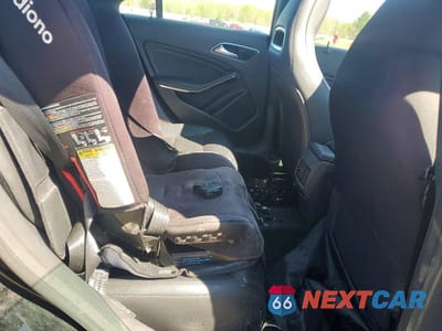 Zdjęcie 10 z 12 samochodu: 2015 MERCEDES-BENZ CLA 250 VIN:WDDSJ4EB2FN177996 - miniatura