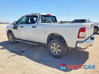 Drugie zdjęcie samochodu z przodu: 2024 RAM 2500 BIG HORN VIN:3C6UR5DL1RG106062 - miniatura