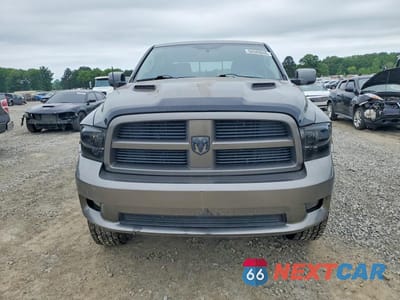 Piąte zdjęcie samochodu w środku: 2012 DODGE RAM 1500 SPORT VIN:1C6RD7MT6CS186152 - miniatura