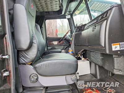 Piąte zdjęcie samochodu w środku: 2023 WESTERN STAR 4900 CAR HAULER TRUCK VIN:5KKHAEDV7PPUD1868 - miniatura