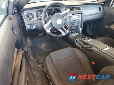 Zdjęcie 8 z 12 samochodu: 2014 FORD MUSTANG VIN:1ZVBP8AM0E5276450 - miniatura