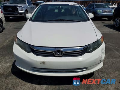 Piąte zdjęcie samochodu w środku: 2012 HONDA CIVIC LX VIN:19XFB2F57CE099382 - miniatura