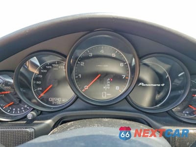 Zdjęcie 9 z 12 samochodu: 2016 PORSCHE PANAMERA 2 VIN:WP0AA2A71GL001109 - miniatura