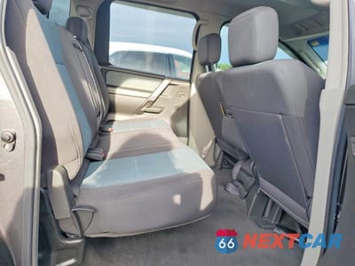 Zdjęcie 10 z 13 samochodu: 2004 NISSAN TITAN XE VIN:1N6AA07B44N522984 - miniatura