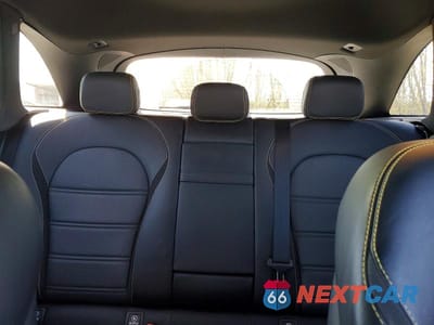 Zdjęcie 10 z 14 samochodu: 2020 MERCEDES-BENZ GLC 63 4MATIC AMG VIN:W1N0G8JBXLF838492 - miniatura