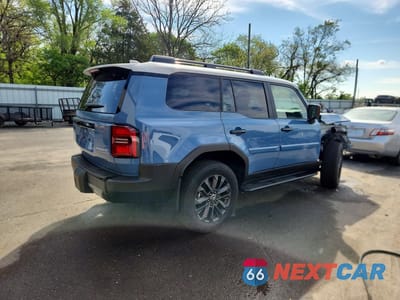 Trzecie zdjęcie samochodu z tyłu: 2024 TOYOTA LAND CRUISER BASE VIN:JTEABFAJ4RK015221 - miniatura