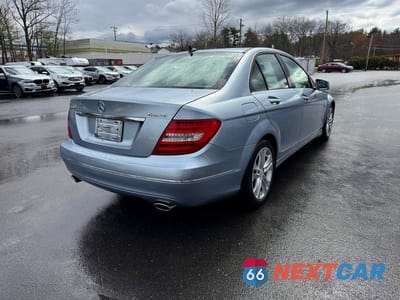 Trzecie zdjęcie samochodu z tyłu: 2014 MERCEDES-BENZ C 300 4MATIC VIN:WDDGF8AB5ER317146 - miniatura