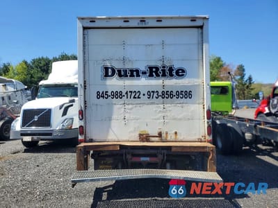 Zdjęcie 6 z 12 samochodu: 2012 ISUZU NPR HD BOX TRUCK VIN:JALC4W169C7000113 - miniatura