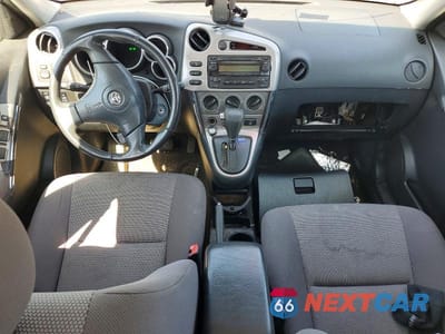 Zdjęcie 8 z 12 samochodu: 2006 TOYOTA COROLLA MATRIX XR VIN:2T1KR32E06C554050 - miniatura