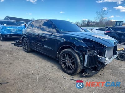 Czwarte zdjęcie samochodu z boku: 2023 PORSCHE CAYENNE S VIN:WP1AB2AY7PDA15403 - miniatura