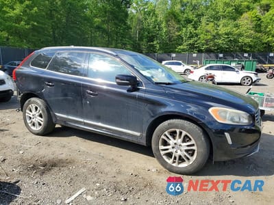 Czwarte zdjęcie samochodu z boku: 2015 VOLVO XC60 T5 PREMIER VIN:YV440MDB5F2613567 - miniatura
