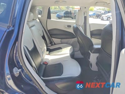 Zdjęcie 11 z 13 samochodu: 2021 JEEP CHEROKEE 4WD VIN:3C4NJCCBXMT573627 - miniatura