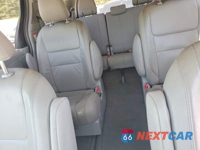 Zdjęcie 10 z 13 samochodu: 2015 TOYOTA SIENNA XLE 7-PASSENGER VIN:5TDDK3DC7FS104864 - miniatura