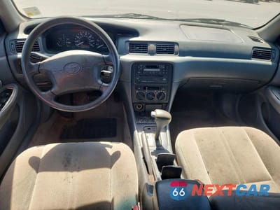 Zdjęcie 8 z 12 samochodu: 1998 TOYOTA CAMRY LE VIN:4T1BG22K6WU363625 - miniatura