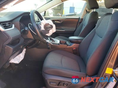 Zdjęcie 7 z 14 samochodu: 2021 TOYOTA RAV4 XLE VIN:2T3P1RFV3MC184159 - miniatura