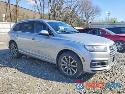 Czwarte zdjęcie samochodu z boku: 2019 AUDI Q7 PREMIUM PLUS VIN:WA1LAAF78KD008597 - miniatura