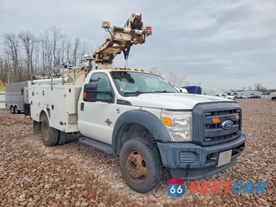 2015 FORD F450 SUPER DUTY BUCKET TRUCK 1FDUF4GT9FEB05652 - główne zdjęcie licytacji z USA - miniatura