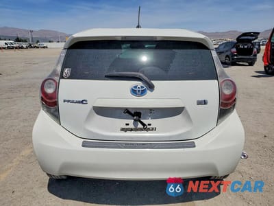 Zdjęcie 6 z 12 samochodu: 2013 TOYOTA PRIUS C VIN:JTDKDTB30D1529759 - miniatura