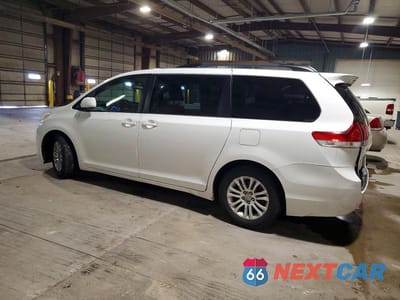 Drugie zdjęcie samochodu z przodu: 2011 TOYOTA SIENNA XLE 8-PASSENGER VIN:5TDYK3DC3BS117848 - miniatura