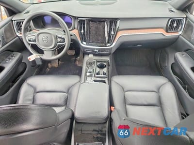 Zdjęcie 8 z 12 samochodu: 2023 VOLVO S60 PLUS VIN:7JRH60FT7PG238336 - miniatura